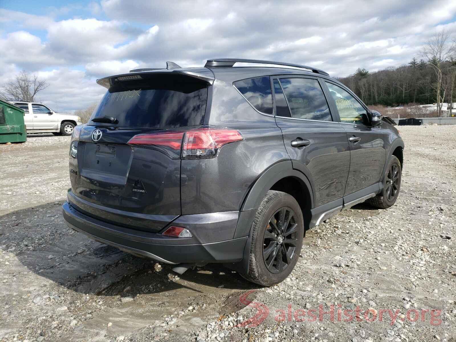 2T3RFREV4JW777955 2018 TOYOTA RAV4