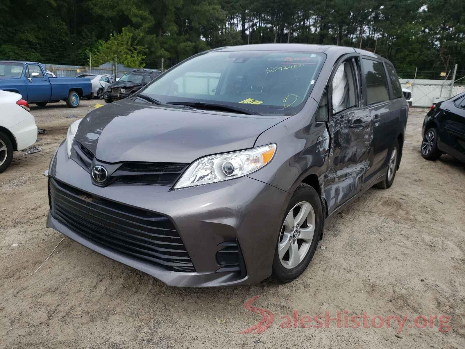 5TDZZ3DC9KS966415 2019 TOYOTA SIENNA