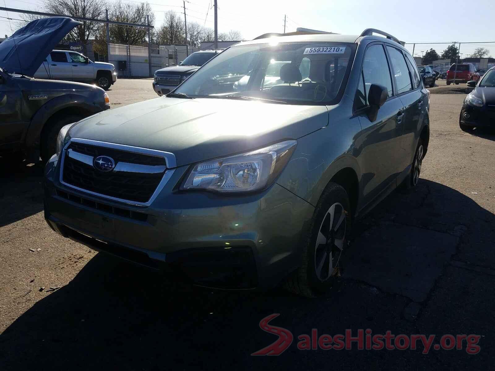 JF2SJABC3JH432153 2018 SUBARU FORESTER