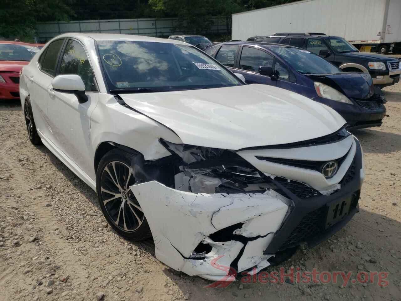 4T1B11HK9KU711009 2019 TOYOTA CAMRY