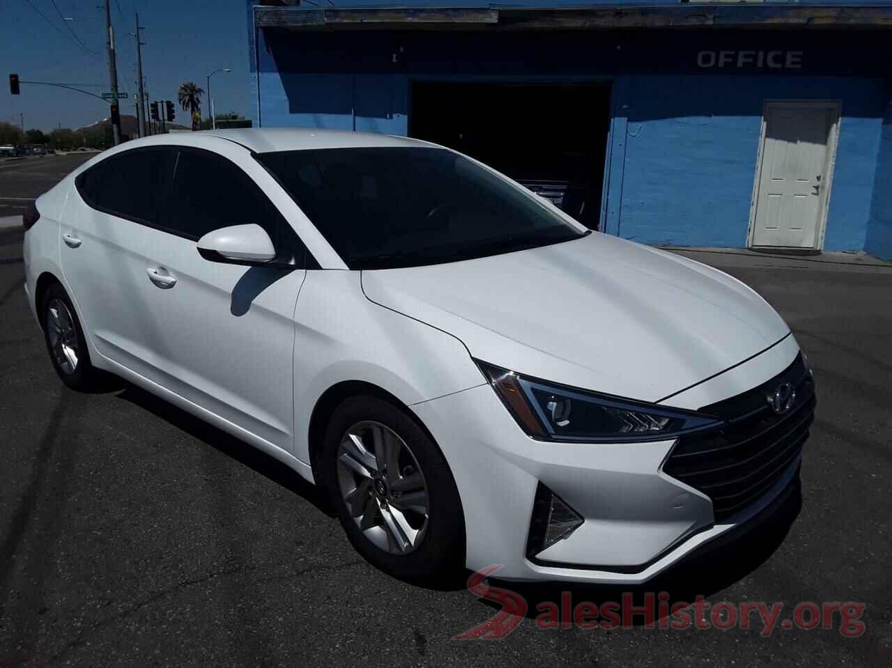 5NPD84LF0KH485635 2019 HYUNDAI ELANTRA