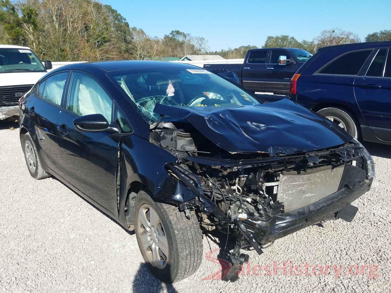 3KPFK4A7XJE242827 2018 KIA FORTE