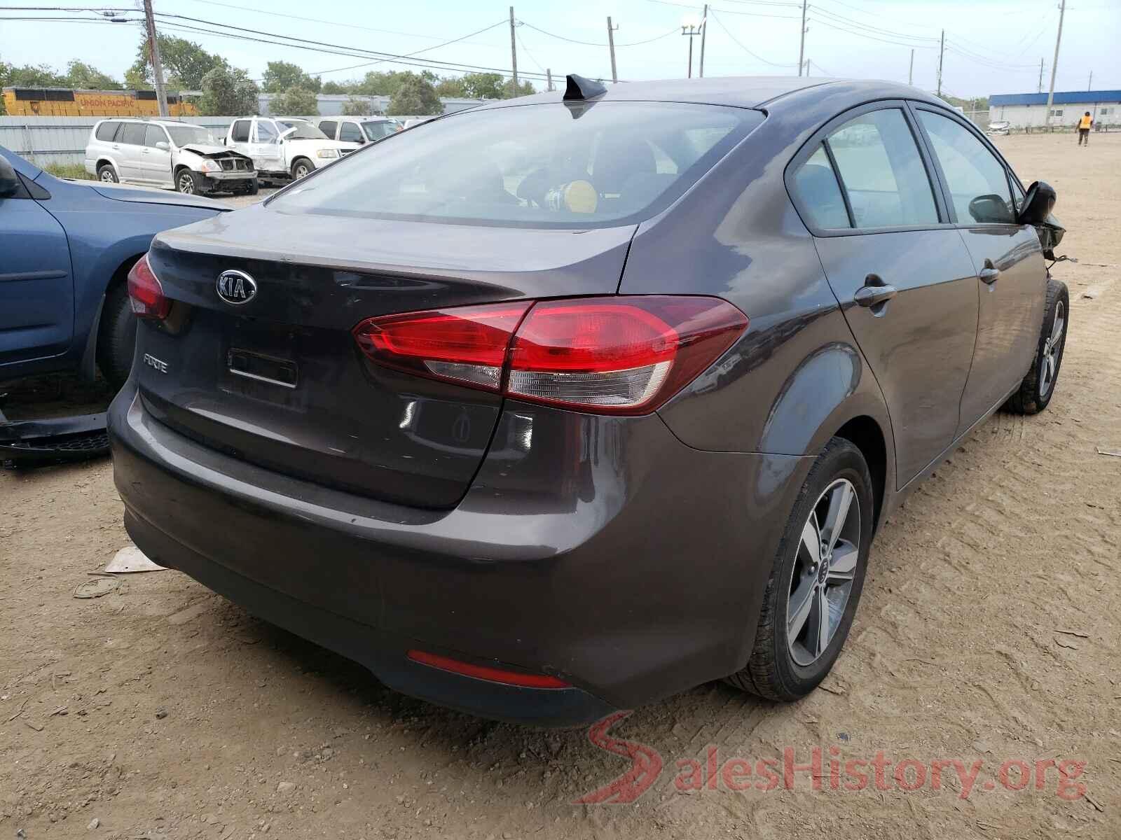 3KPFL4A7XJE173960 2018 KIA FORTE