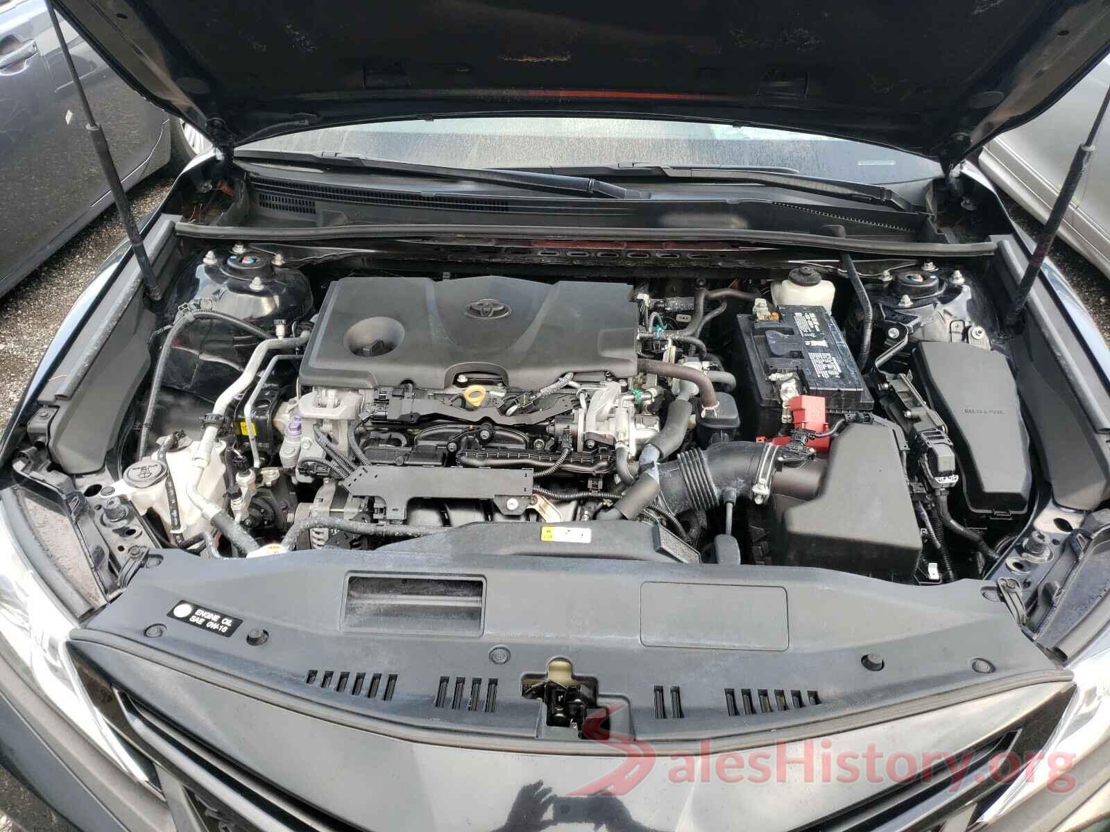 4T1B11HK4JU647136 2018 TOYOTA CAMRY