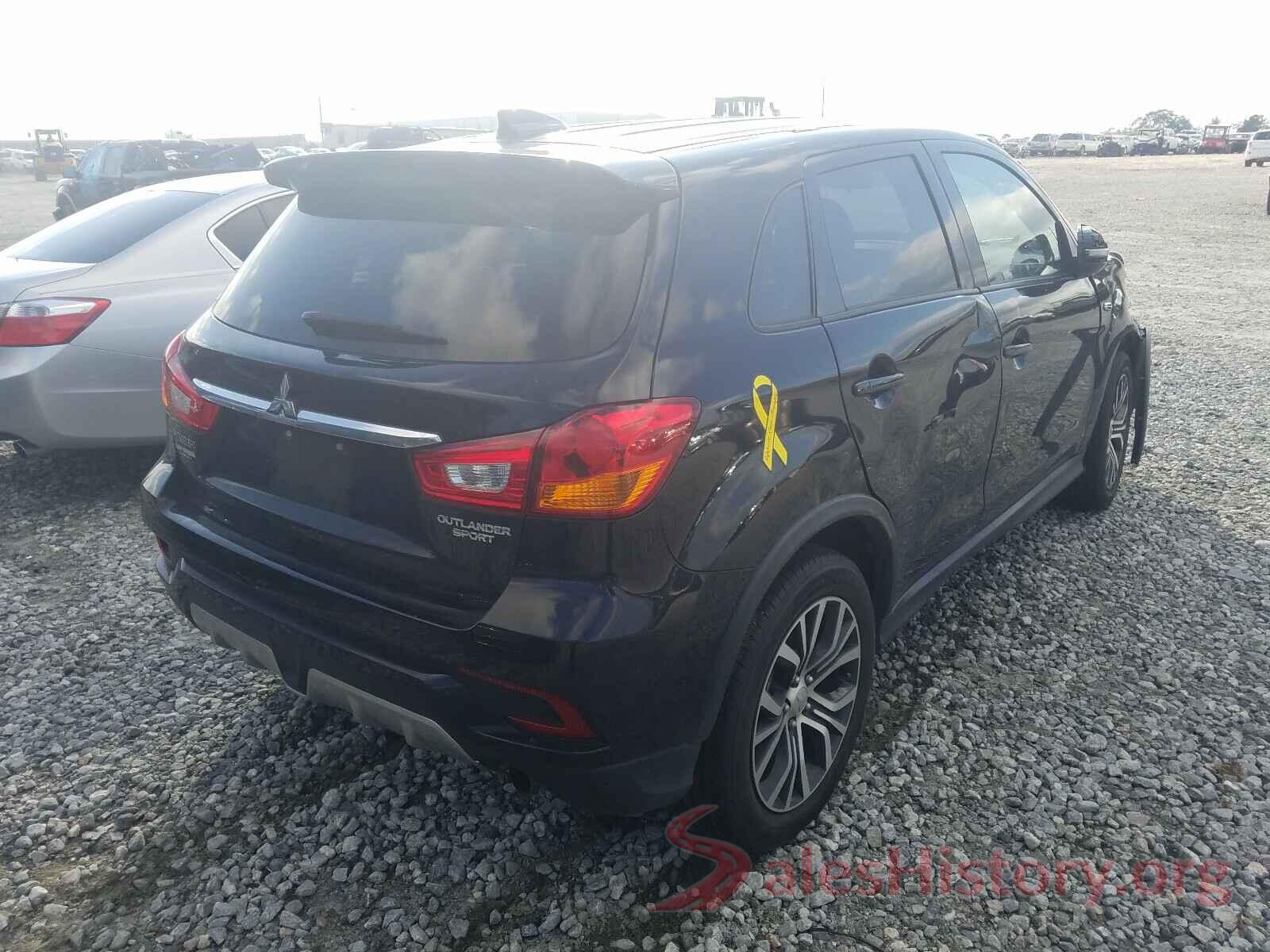 JA4AP3AU4JU025961 2018 MITSUBISHI OUTLANDER