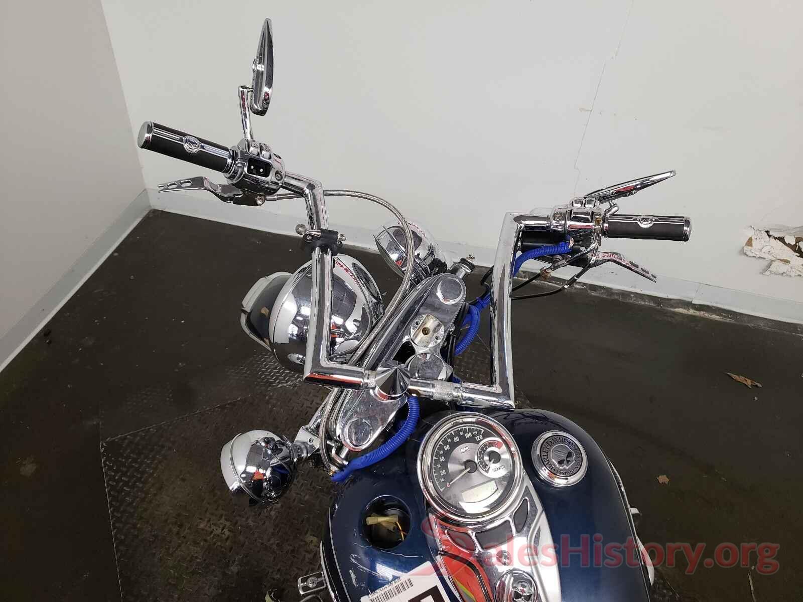 1HD1BWV10CB040945 2012 HARLEY-DAVIDSON FL