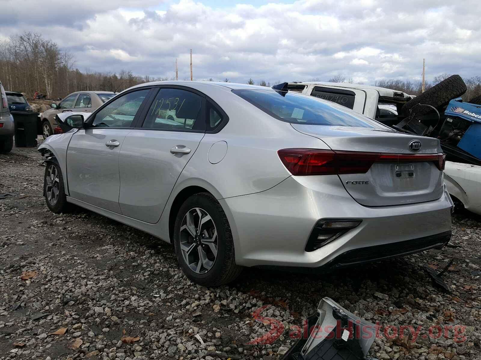 3KPF24AD2KE045805 2019 KIA FORTE