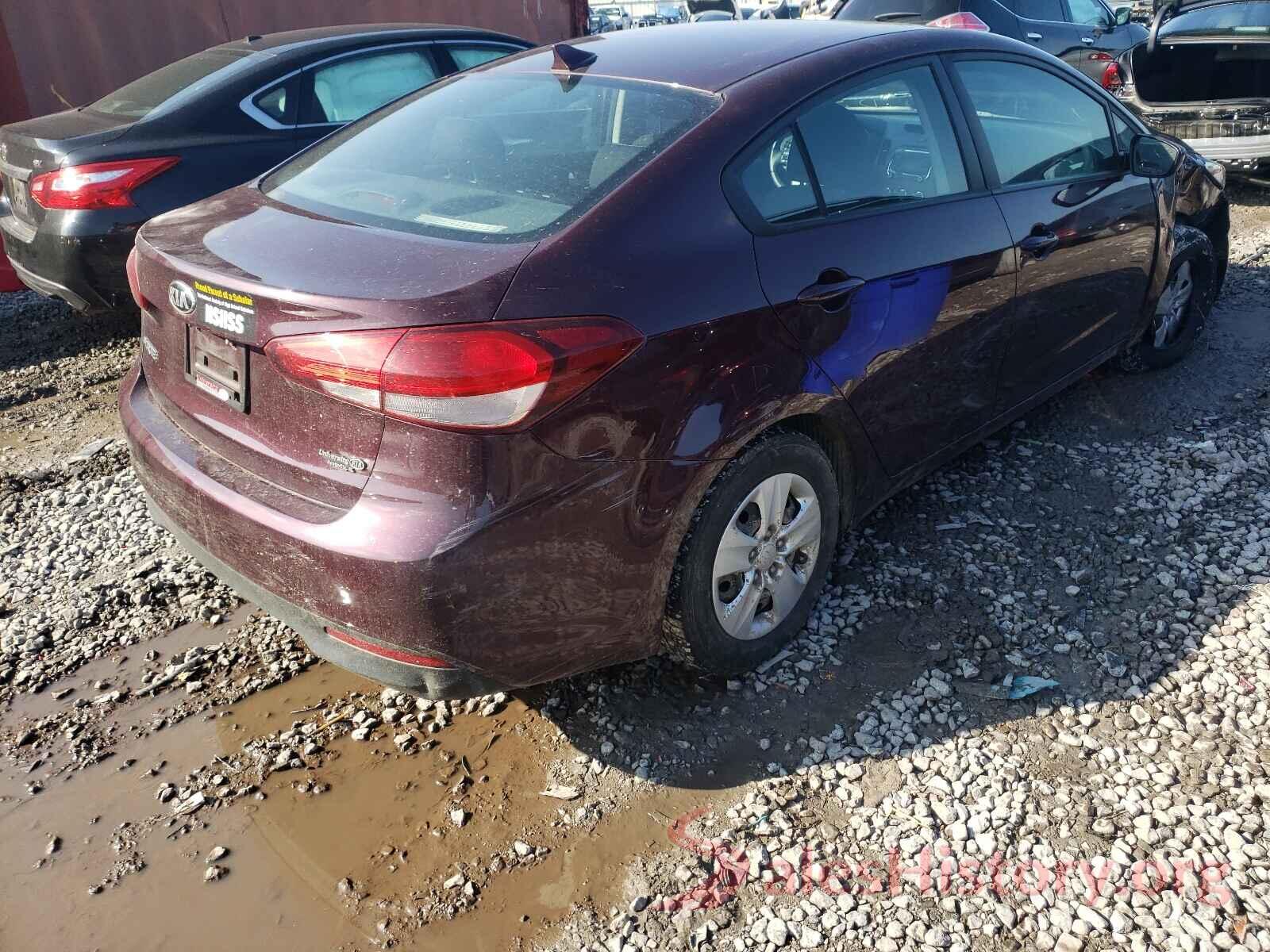 3KPFK4A79JE257996 2018 KIA FORTE