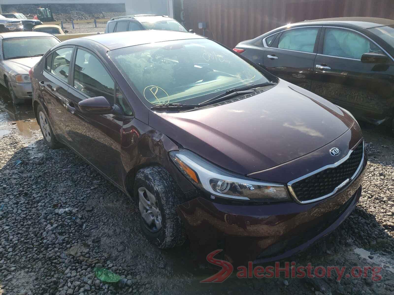 3KPFK4A79JE257996 2018 KIA FORTE