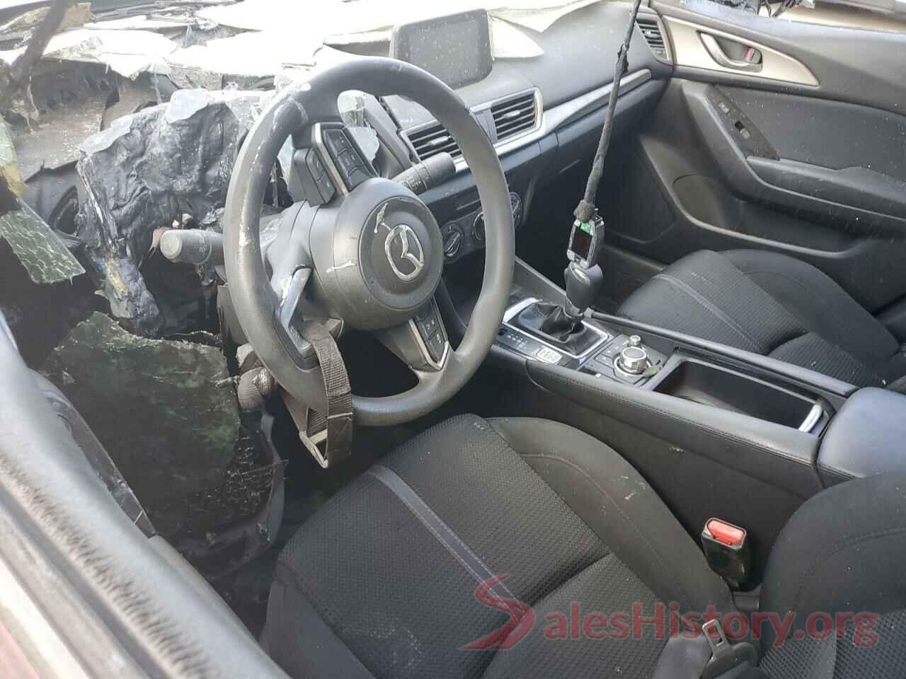 3MZBN1U73JM232398 2018 MAZDA 3