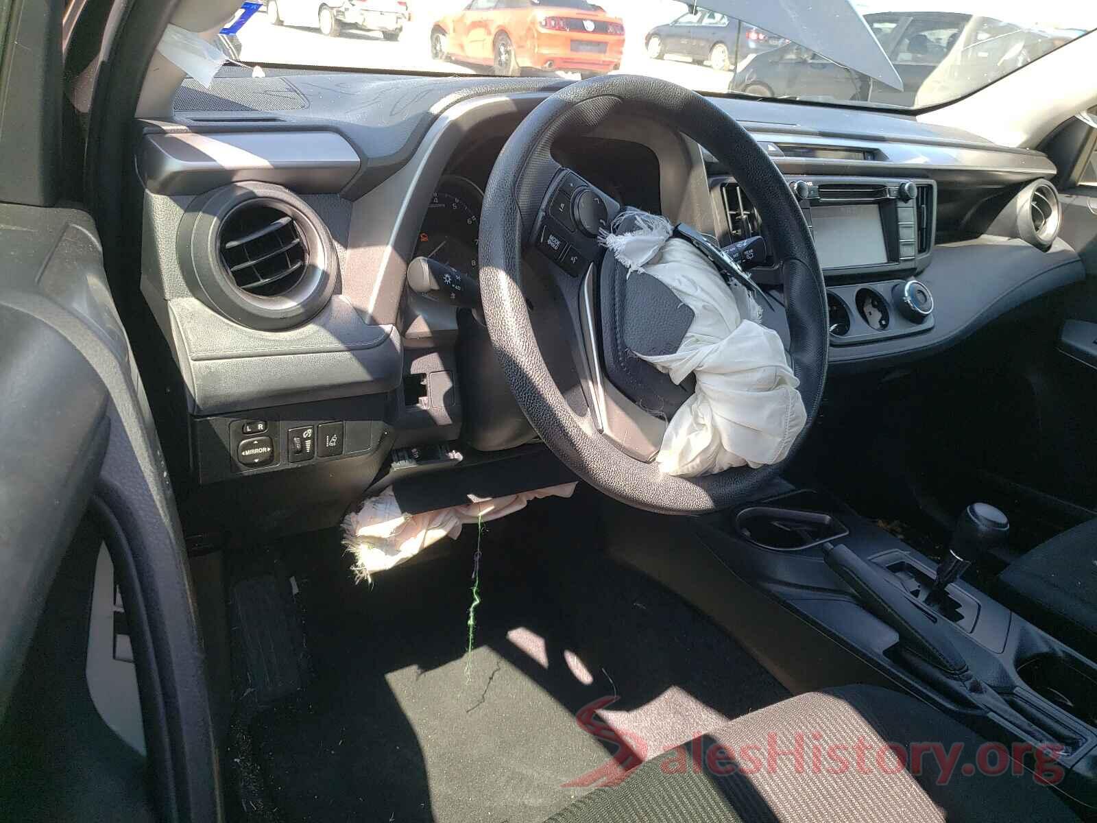 JTMZFREV4HJ715643 2017 TOYOTA RAV4