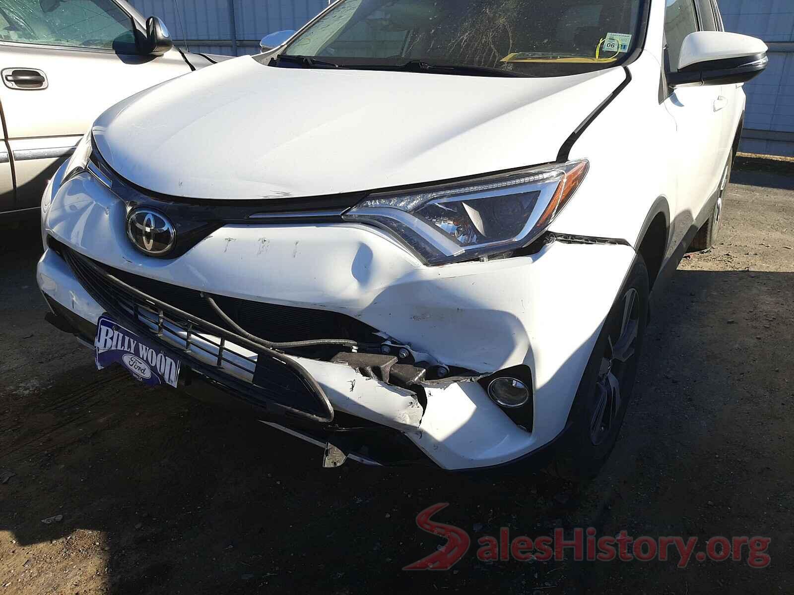 JTMWFREV0HJ102146 2017 TOYOTA RAV4