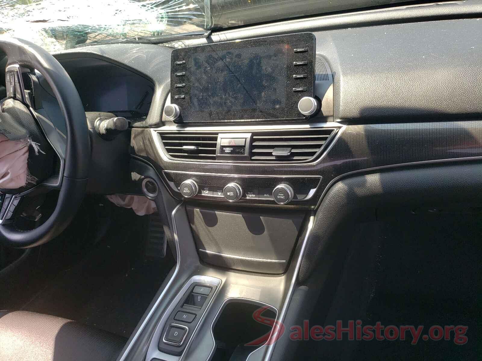 1HGCV2F31JA049149 2018 HONDA ACCORD