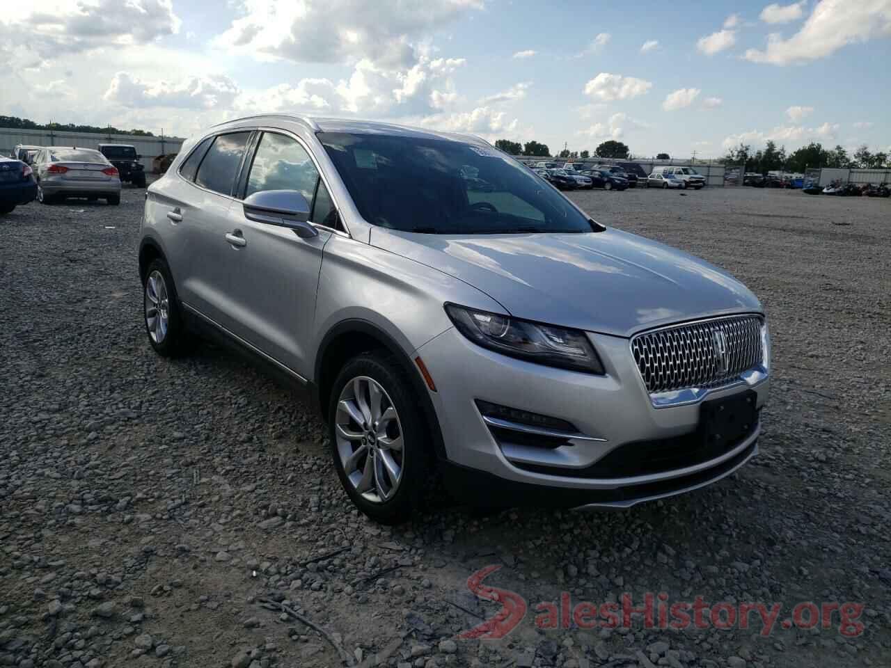 5LMCJ2D94KUL29240 2019 LINCOLN MKC