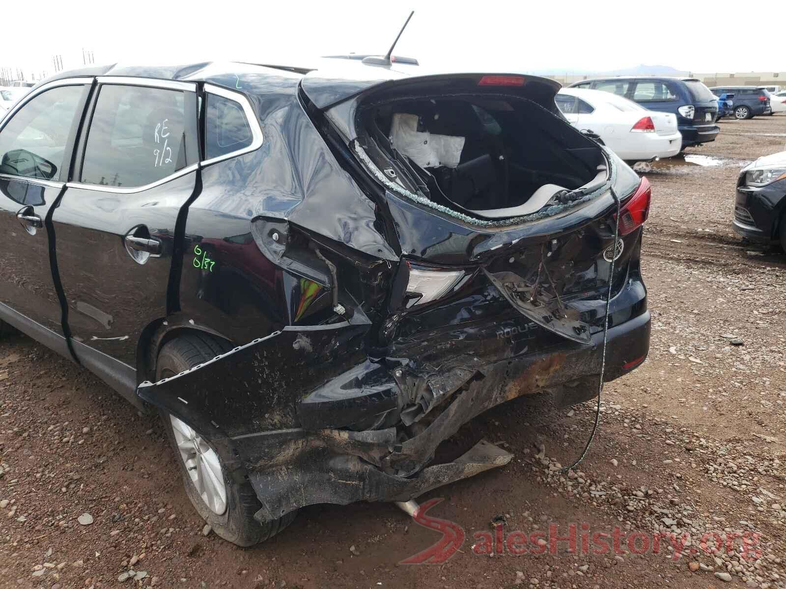 JN1BJ1CP5HW015660 2017 NISSAN ROGUE