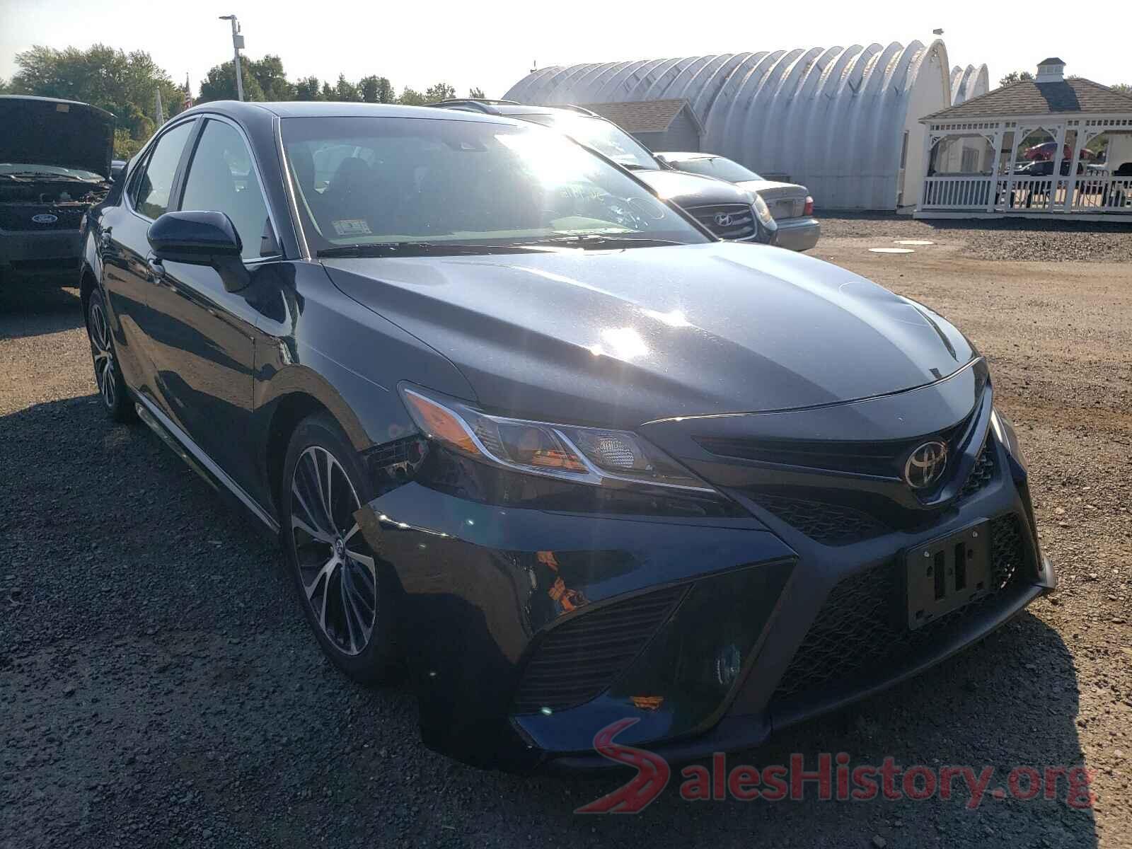 4T1B11HK7JU542316 2018 TOYOTA CAMRY