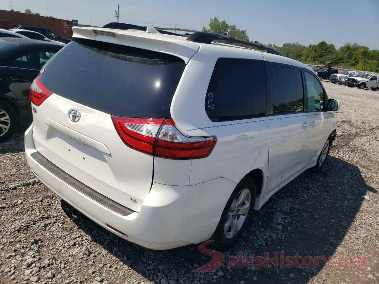 5TDKZ3DC2JS904239 2018 TOYOTA SIENNA