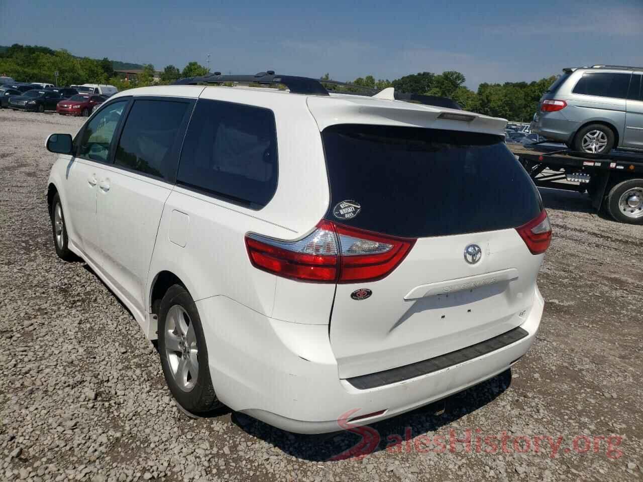 5TDKZ3DC2JS904239 2018 TOYOTA SIENNA