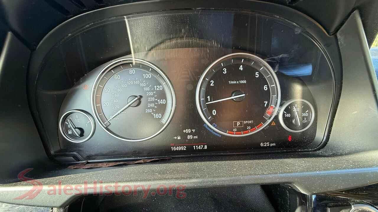 2017 BMW X5 VIN 5UXKR0C36H0V71913, interior dashboard