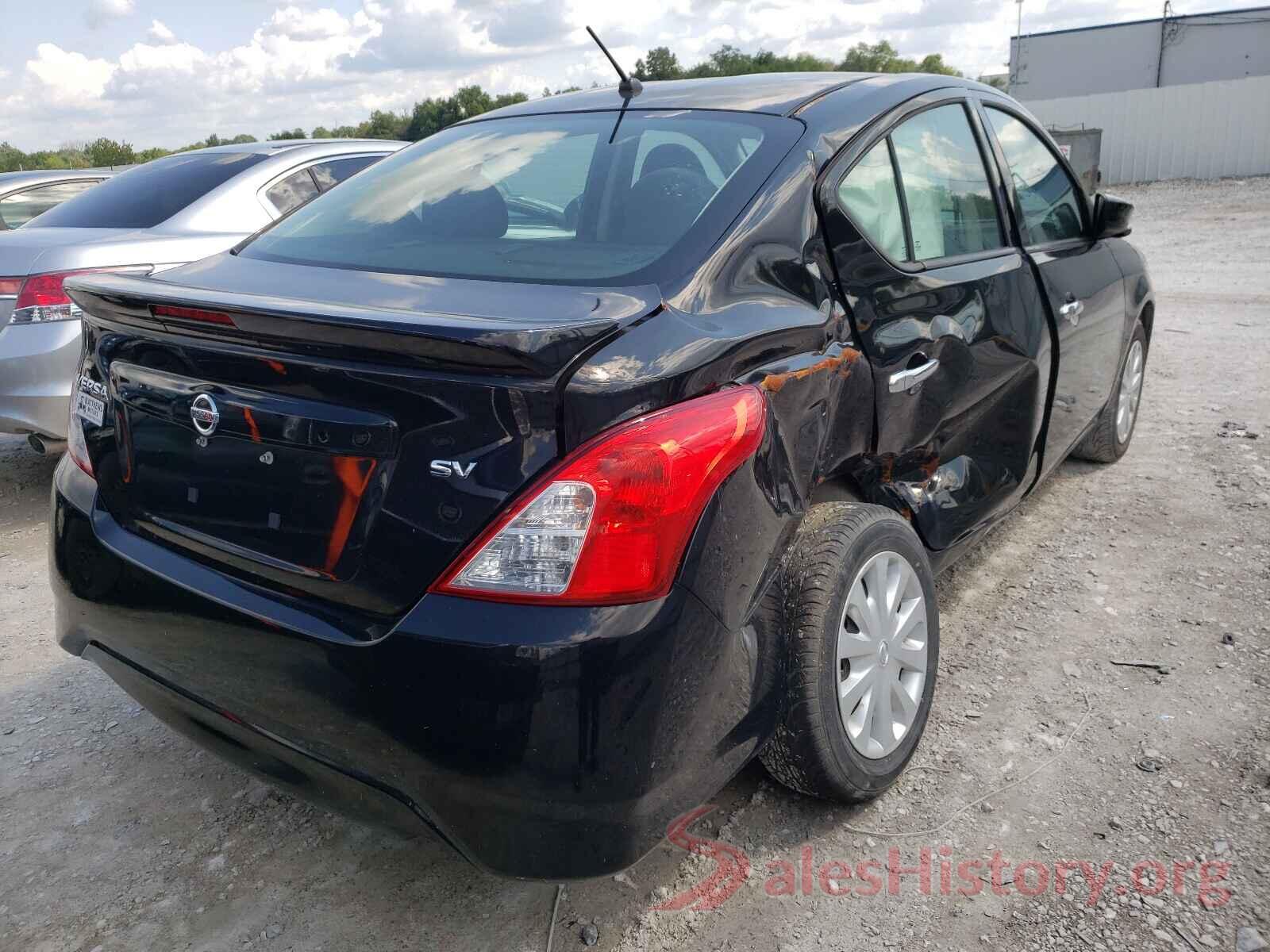 3N1CN7APXJL816188 2018 NISSAN VERSA