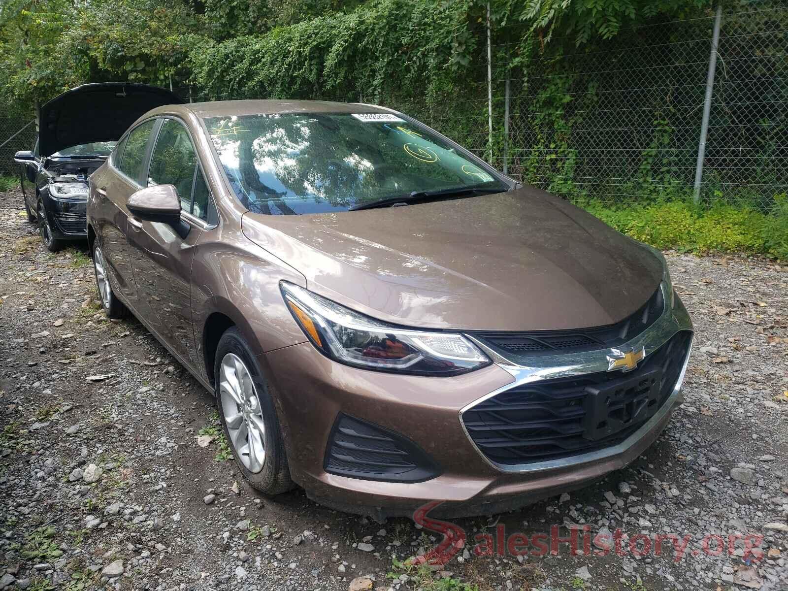 1G1BE5SM1K7124031 2019 CHEVROLET CRUZE