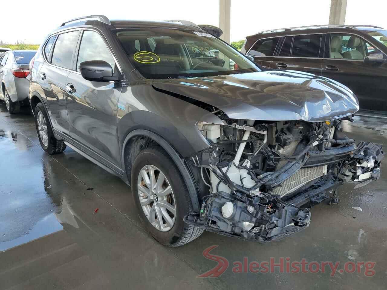 KNMAT2MT0JP504780 2018 NISSAN ROGUE