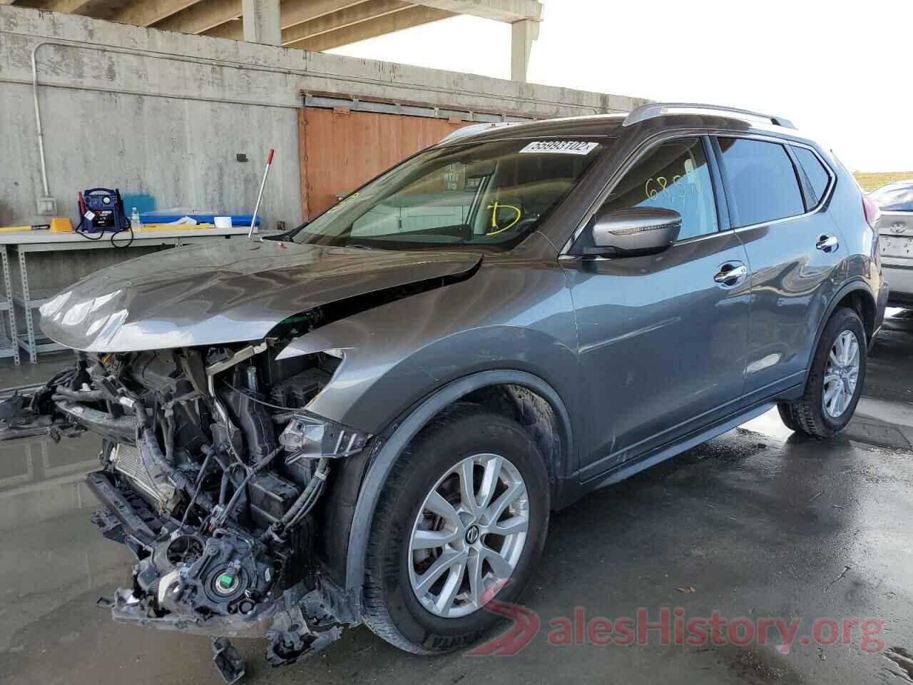 KNMAT2MT0JP504780 2018 NISSAN ROGUE