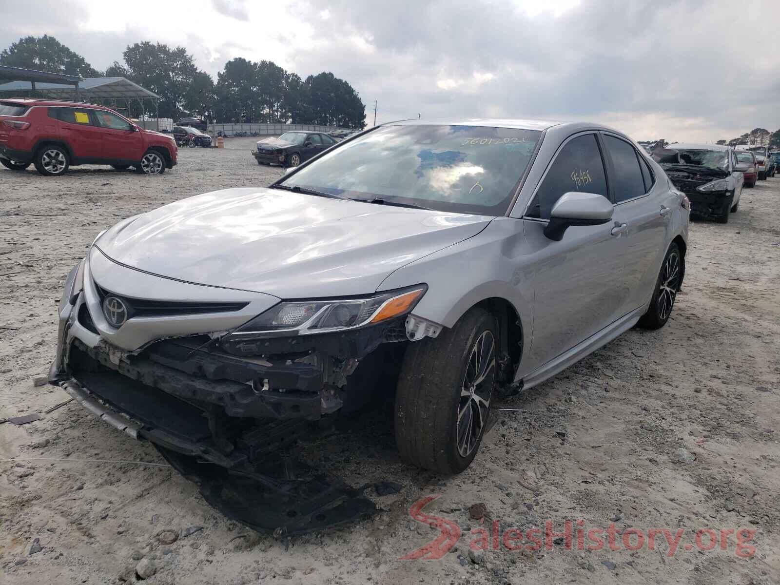 4T1B11HK2JU524421 2018 TOYOTA CAMRY