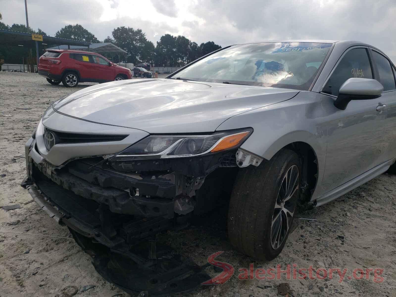 4T1B11HK2JU524421 2018 TOYOTA CAMRY