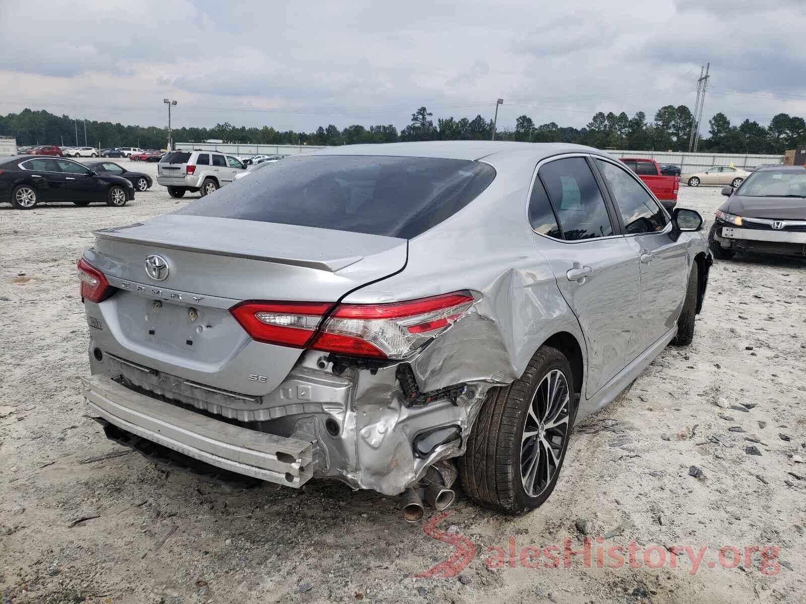 4T1B11HK2JU524421 2018 TOYOTA CAMRY