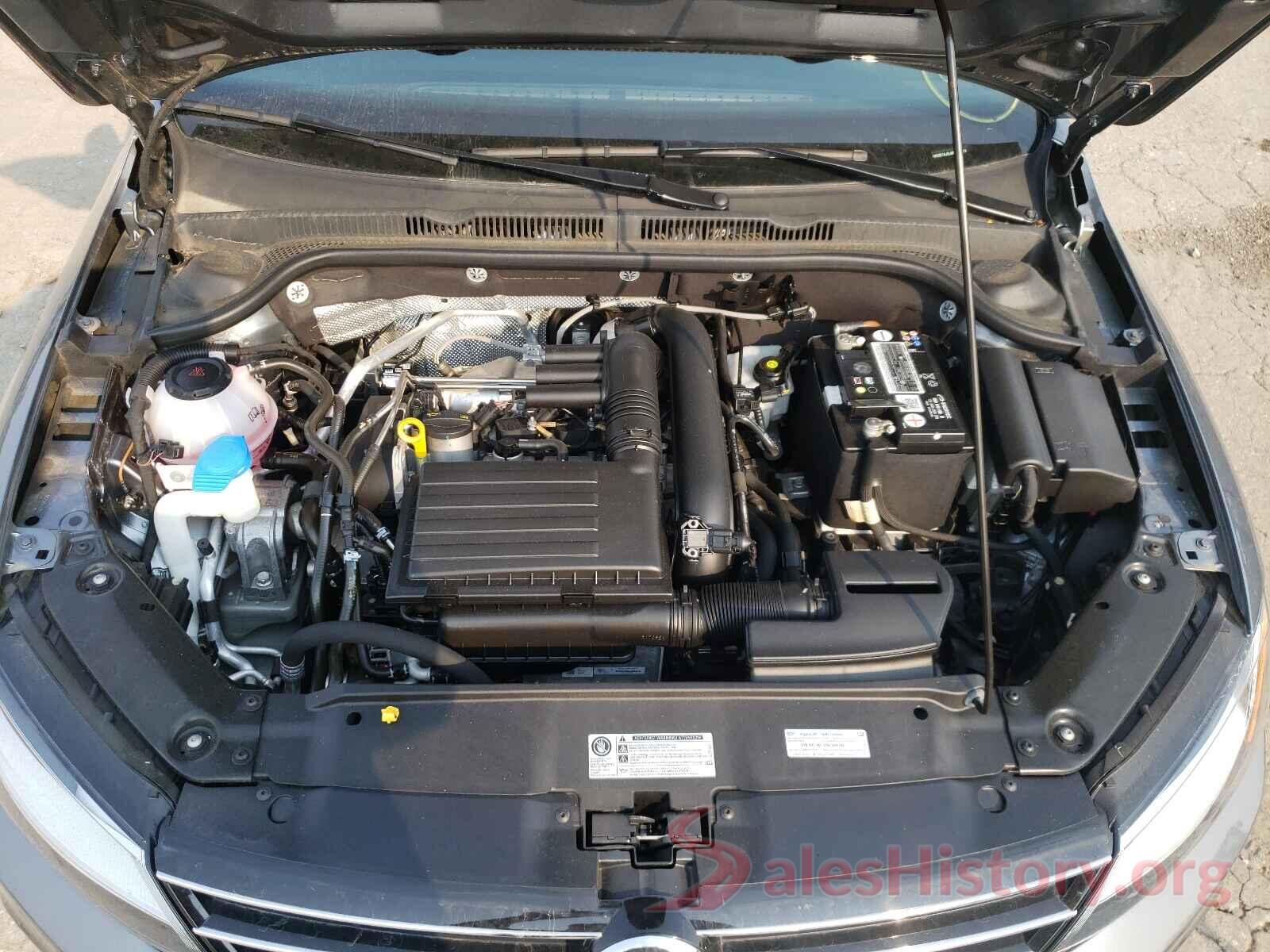 3VW2B7AJ5JM215212 2018 VOLKSWAGEN JETTA