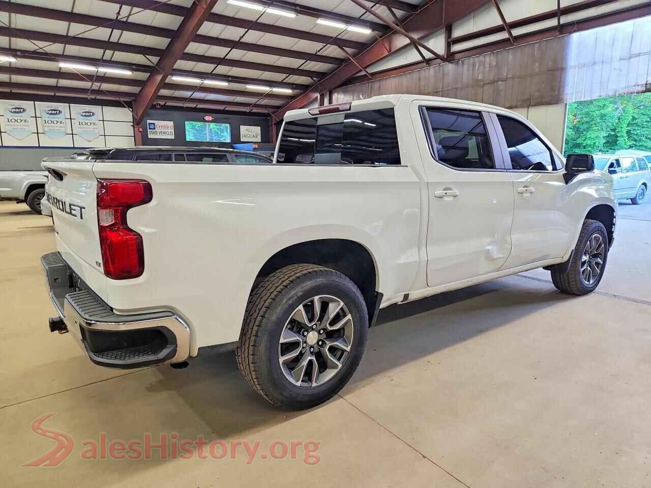 2019 CHEVROLET SILVERADO VIN 3GCPWCEKXKG114496, right side view