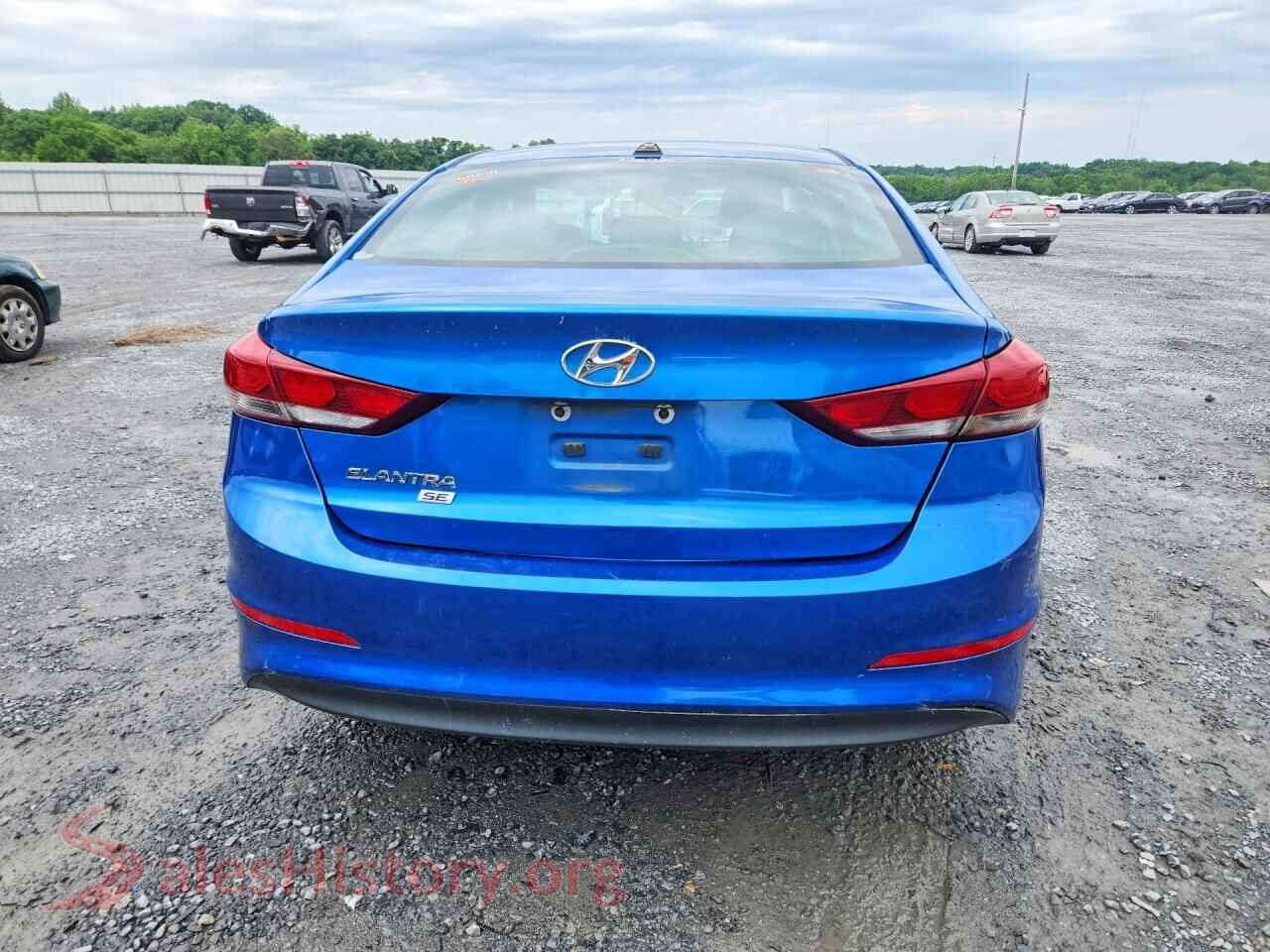 2017 HYUNDAI ELANTRA VIN 5NPD74LF6HH111316, left side view
