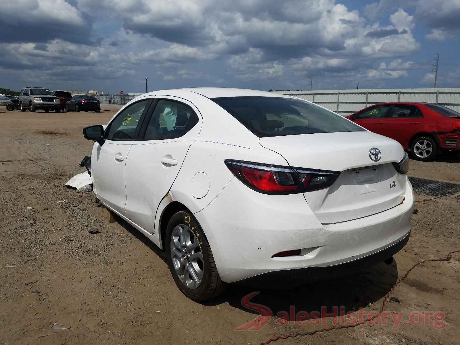 3MYDLBYV9JY333486 2018 TOYOTA YARIS