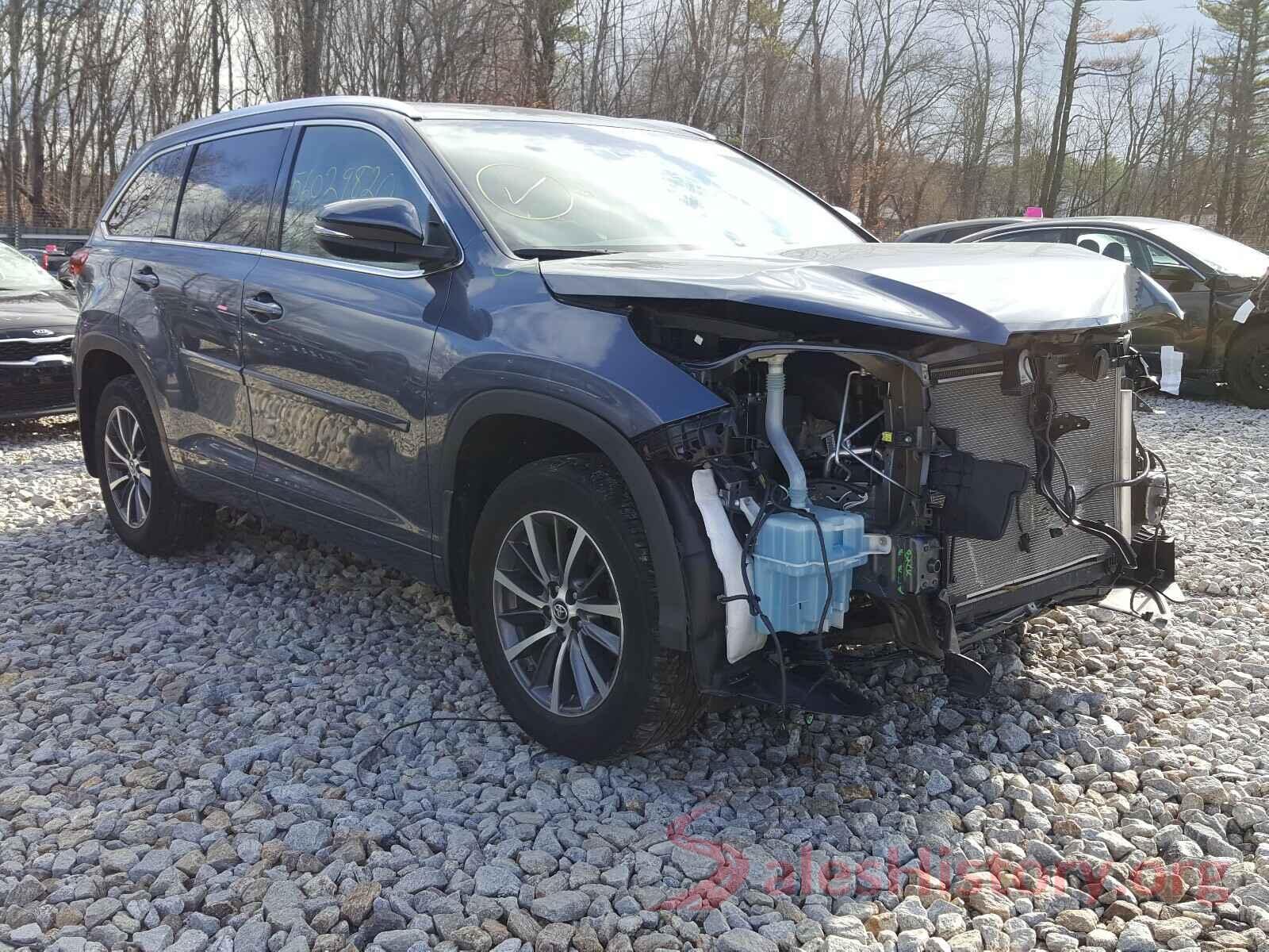 5TDJZRFH3JS810250 2018 TOYOTA HIGHLANDER