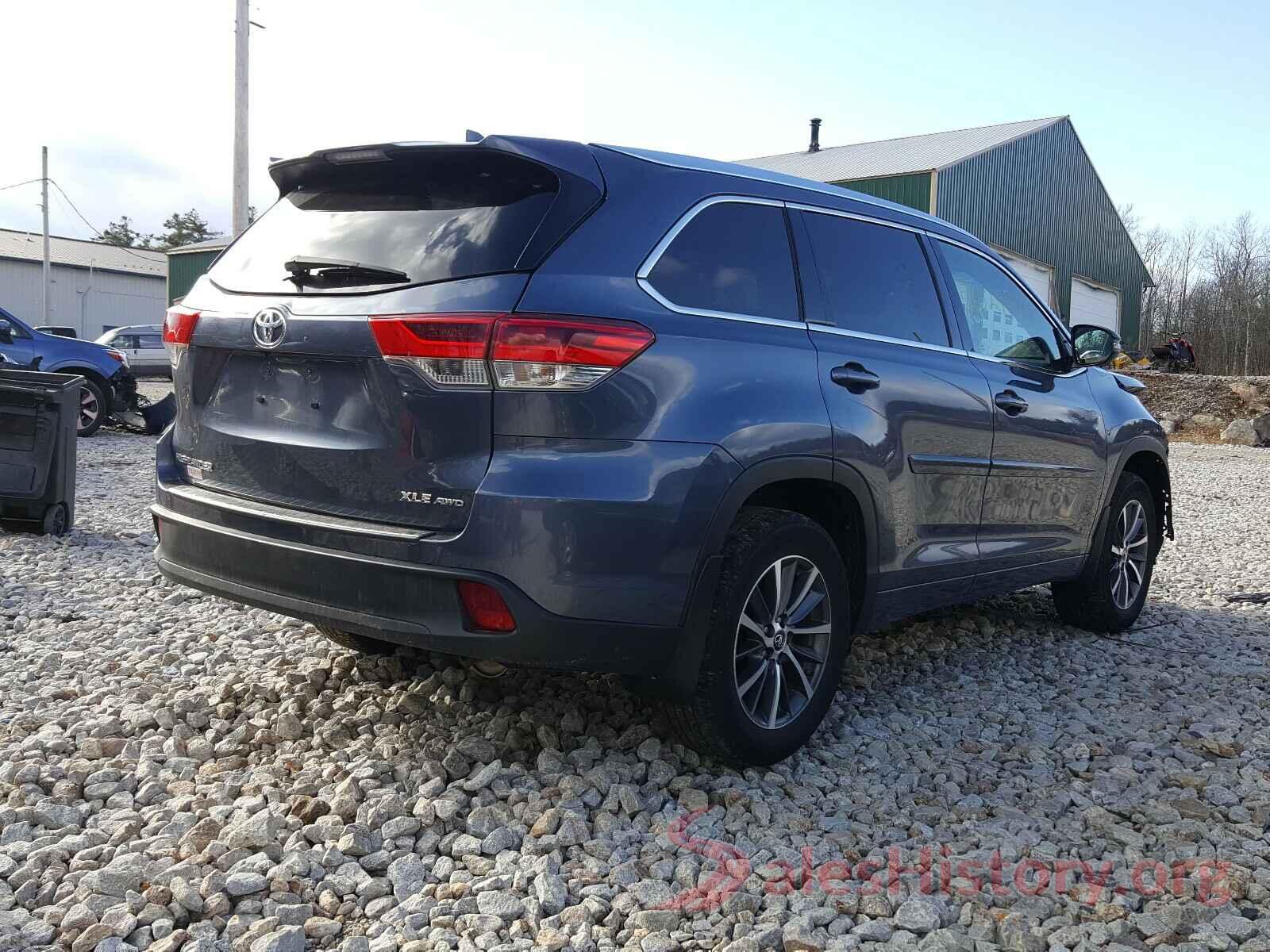 5TDJZRFH3JS810250 2018 TOYOTA HIGHLANDER