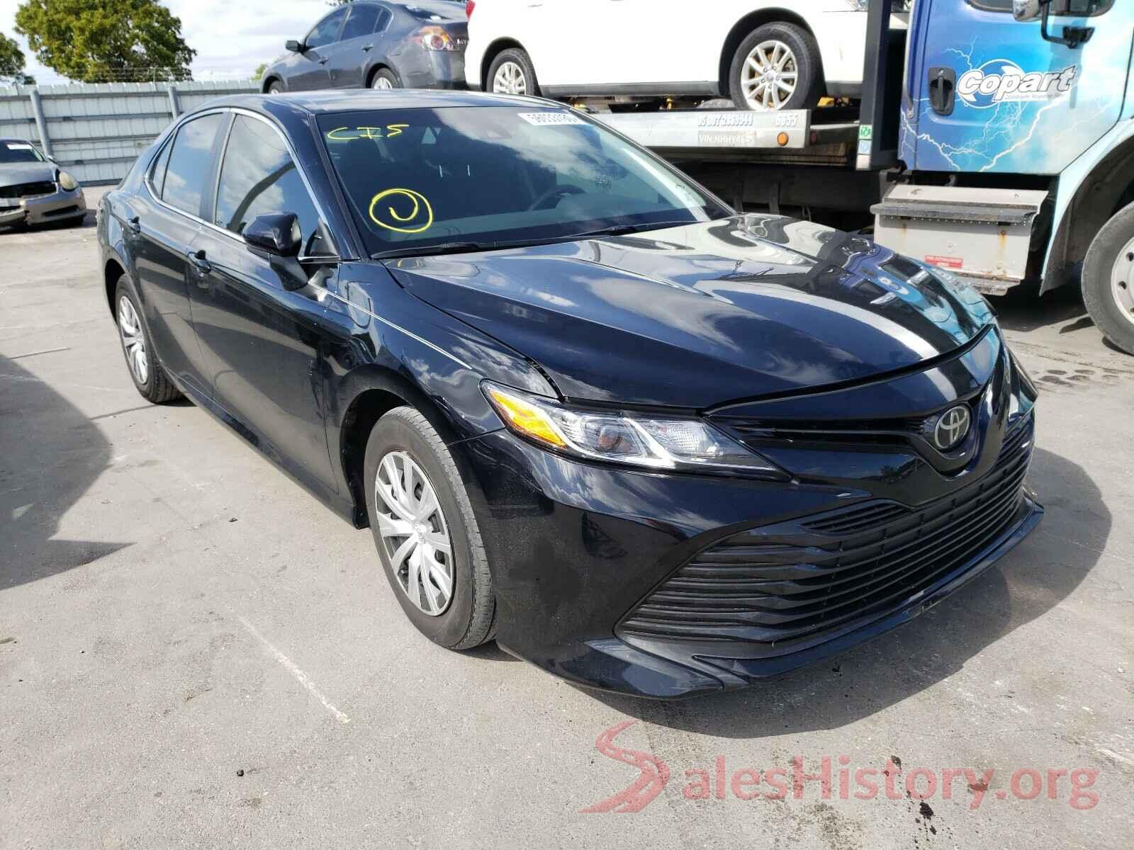 4T1B11HK6JU069508 2018 TOYOTA CAMRY