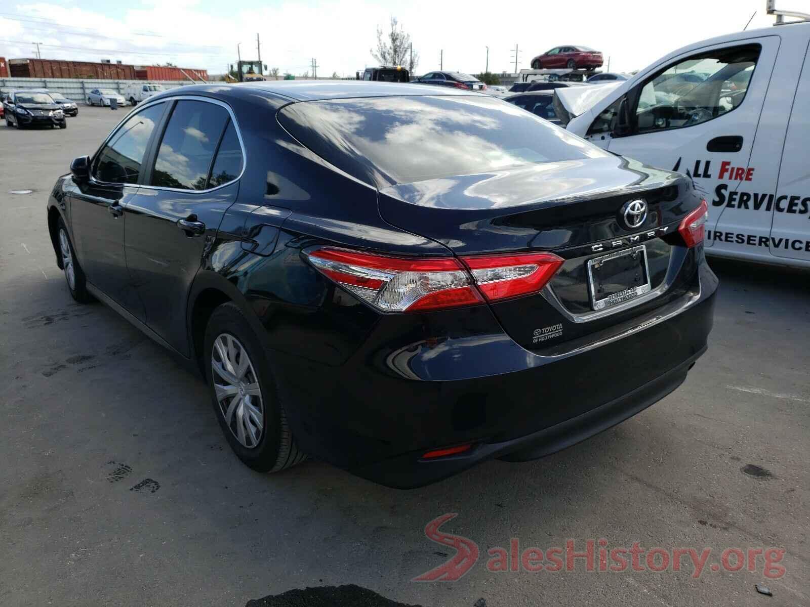 4T1B11HK6JU069508 2018 TOYOTA CAMRY