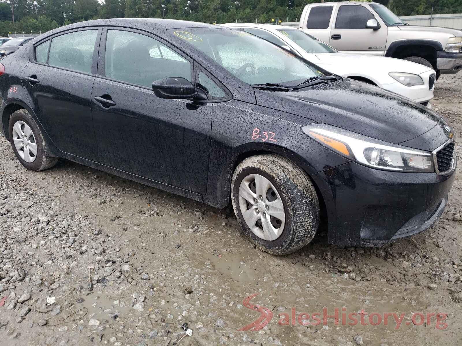 3KPFK4A72JE230400 2018 KIA FORTE