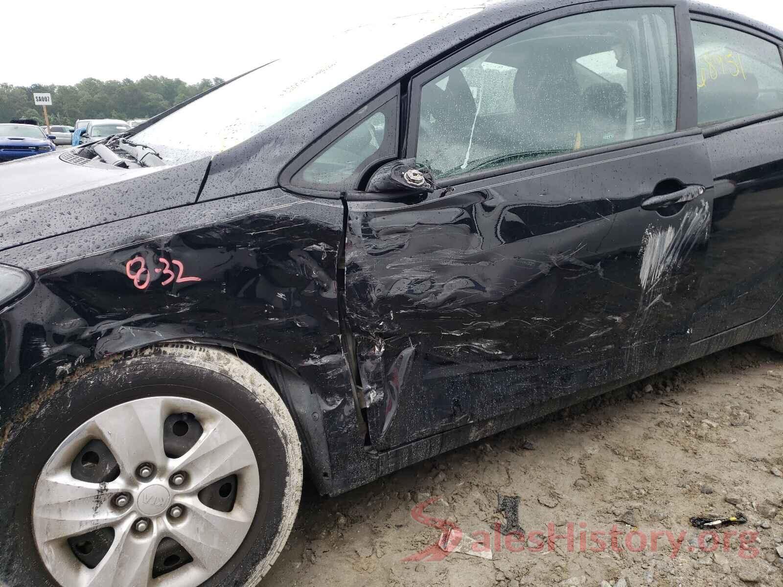 3KPFK4A72JE230400 2018 KIA FORTE