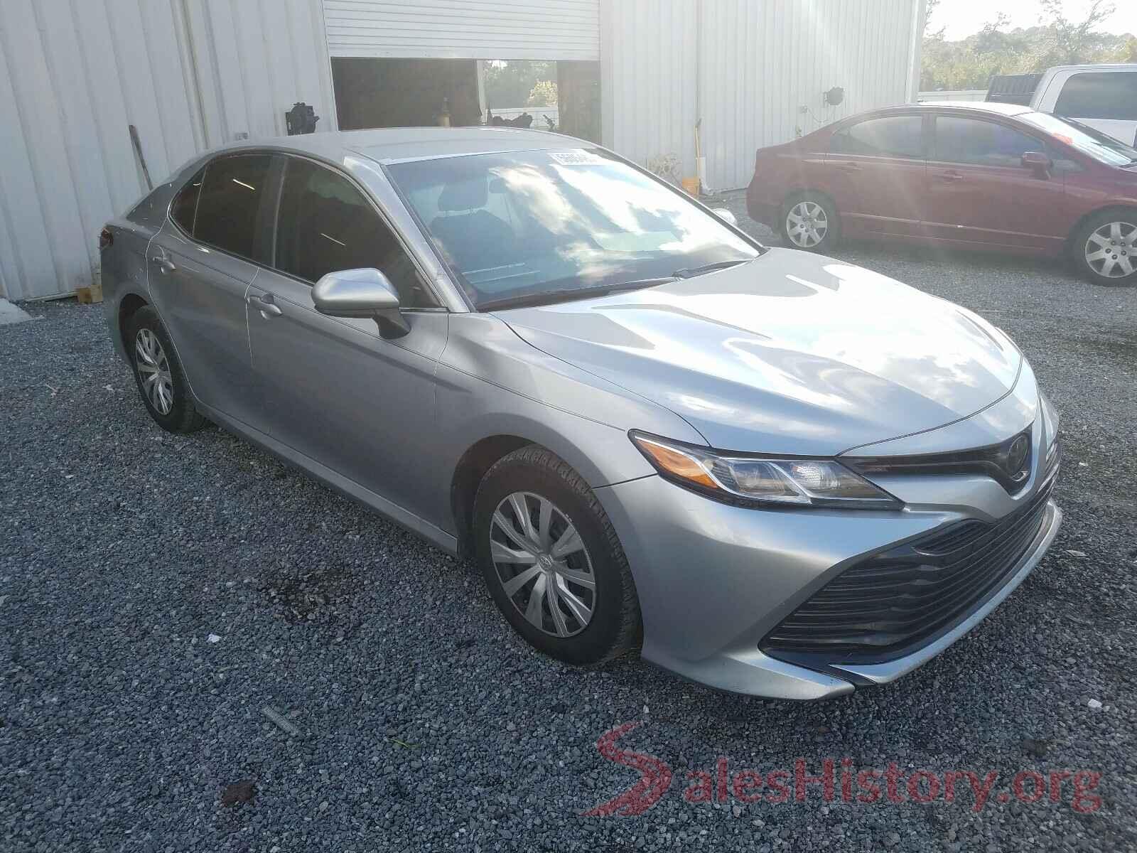 4T1B11HK2JU650651 2018 TOYOTA CAMRY