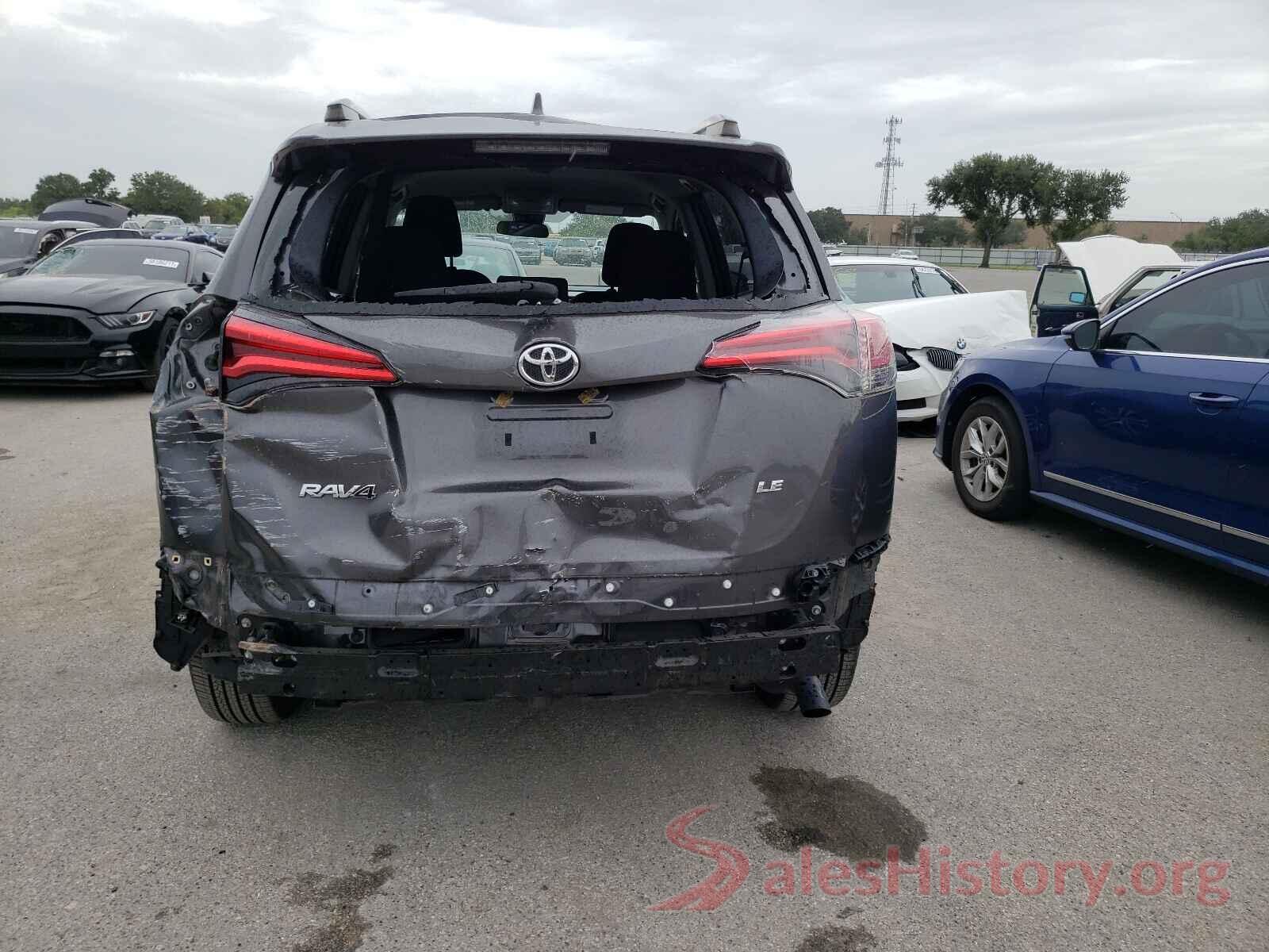 JTMZFREV9HJ700829 2017 TOYOTA RAV4