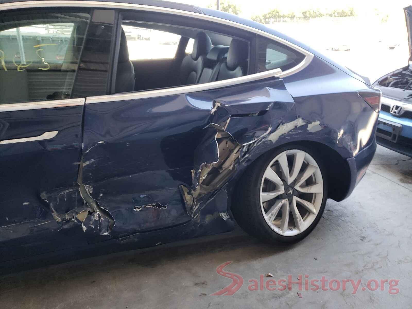 5YJ3E1EA0JF011105 2018 TESLA MODEL 3