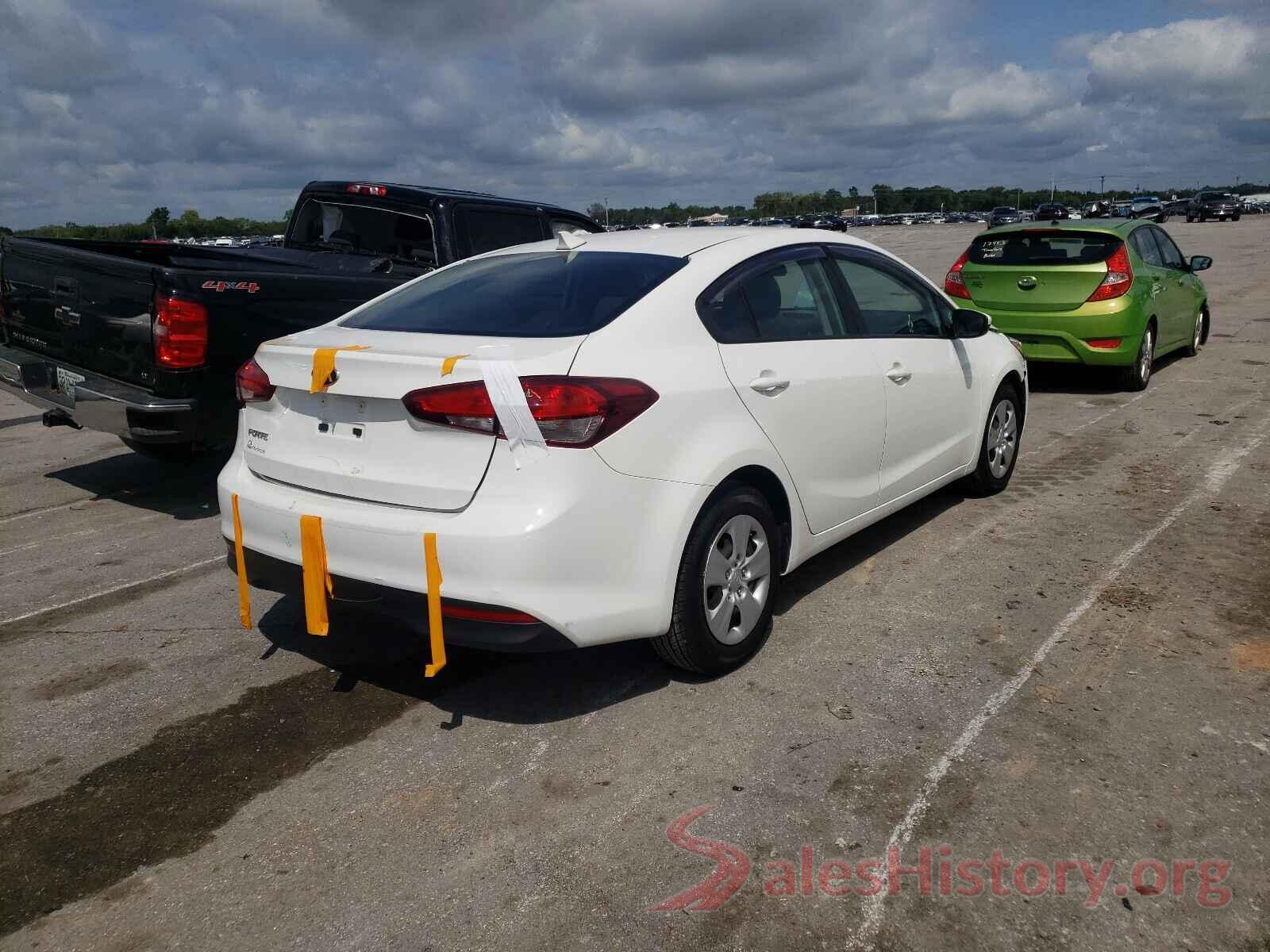 3KPFK4A75HE142905 2017 KIA FORTE