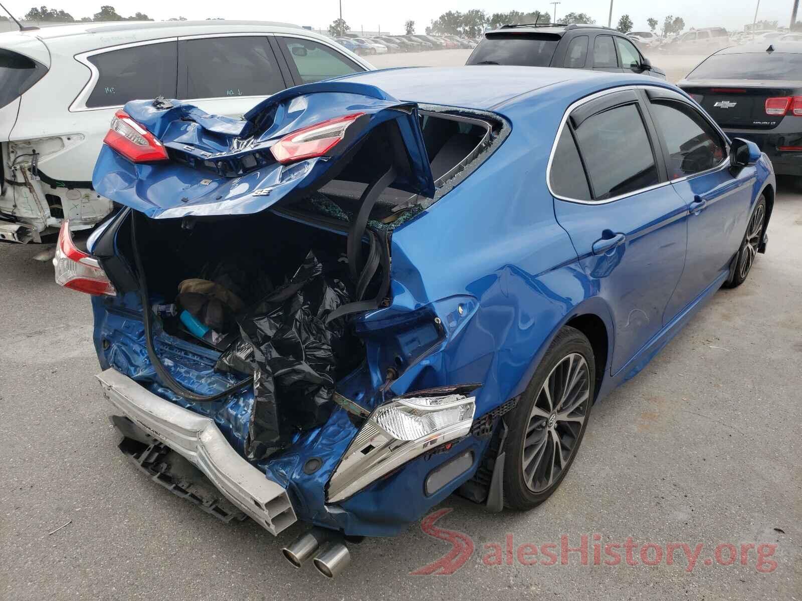 4T1B11HK7JU027526 2018 TOYOTA CAMRY