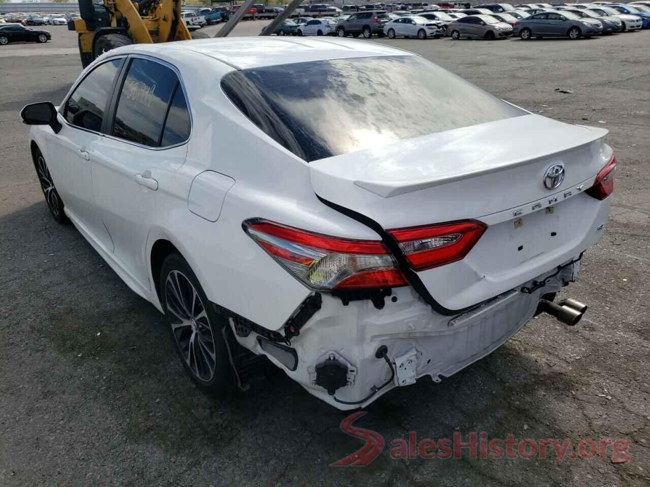 4T1B11HK4JU516983 2018 TOYOTA CAMRY