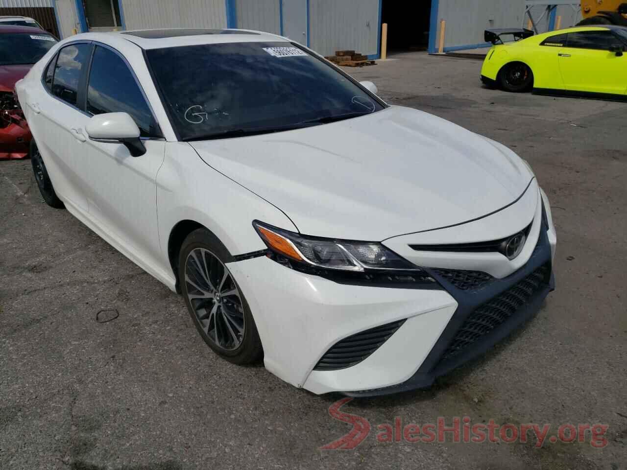 4T1B11HK4JU516983 2018 TOYOTA CAMRY