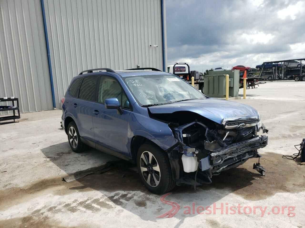 JF2SJAGC9JH525803 2018 SUBARU FORESTER