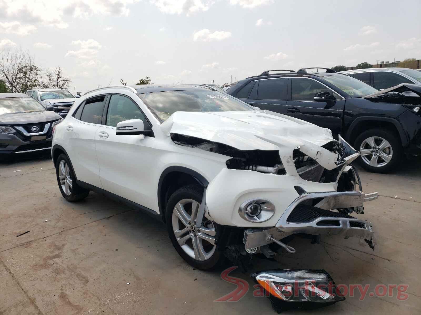 WDCTG4EB1KU020872 2019 MERCEDES-BENZ GLA-CLASS