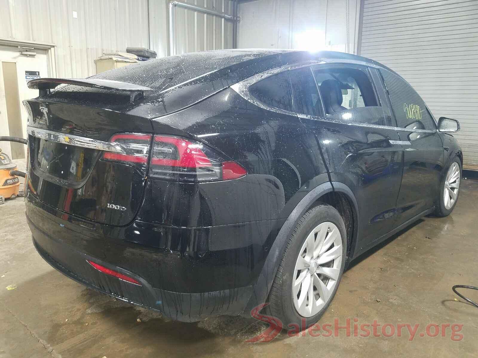 5YJXCDE28HF065912 2017 TESLA MODEL X